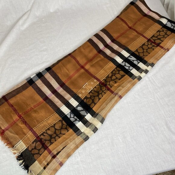 Burberry Women's Animal Leopard Haymarket Check Square Shape Scarf Cashmere - Picture 2 of 15